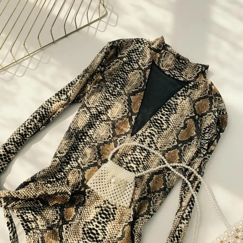 2019 New Spring Women's Overalls Sexy Leopard Printing Semi-high Collar V Long Sleeve Trim Body Thin Bodysuit for Woman | Женская
