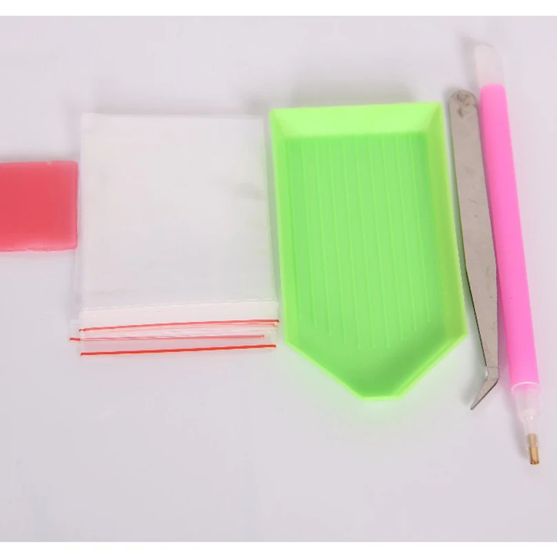 

5D DIY FULL Drill Diamond Painting Cross Stitch Kit Mosaic Pattern Red dress beauty Gifts Diamond Embroidery Home Decor NEW182