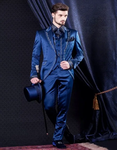

Customize Blue Embroidery Groom Men Suit Tuxedos Tailcoat Groomsmen Mens Wedding Prom Suits (Jacket+Pants+Vest+Tie)