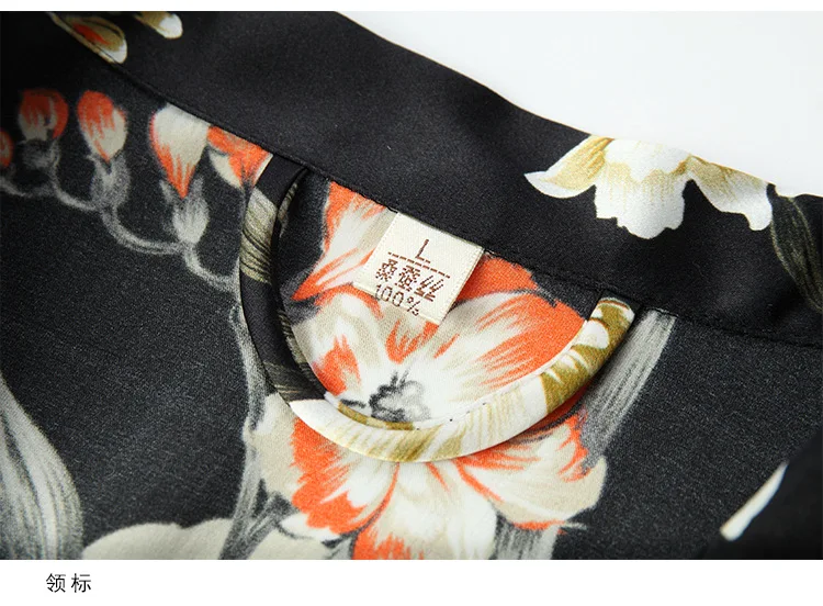 Silk pyjamas for Europe and the United States 100 mulberry silk black printed flowers two sets of gentle