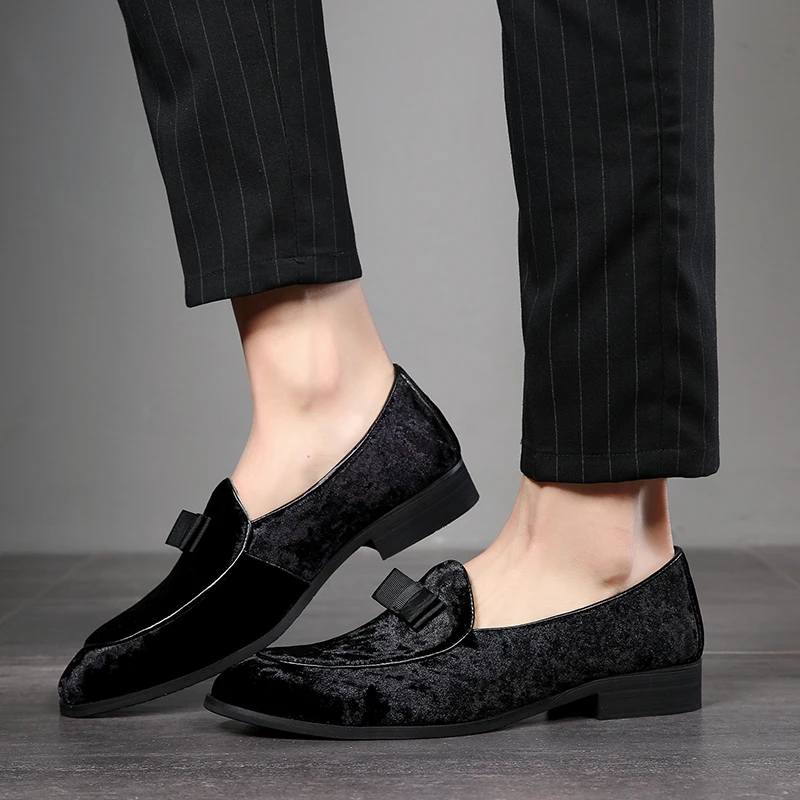 Yomior Flock Pointed Toe Men Leather Shoes New Dress Shoes Handmade Loafers Formal Shoes Business Suit Wedding Shoes Big Size