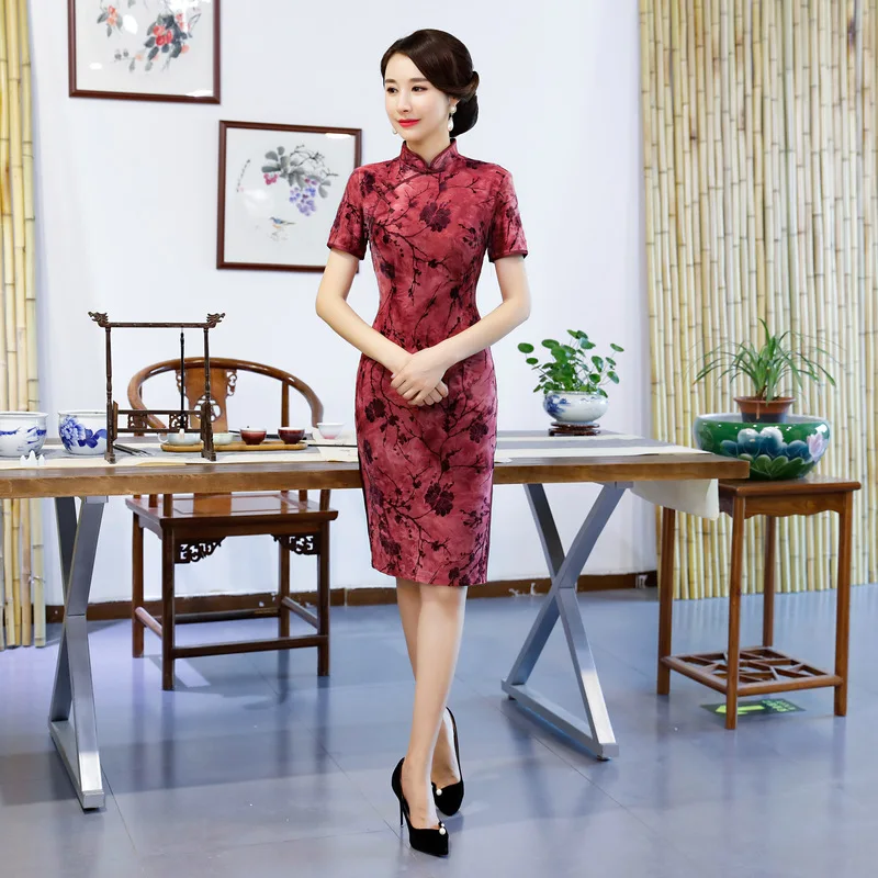 Традиционный ручной работы и пуговицы Qipao Винтаж для женщин Китайский стиль Cheongsam Осень бархатный Ципао пикантные разделение Vestidos плюс размеры 3XL