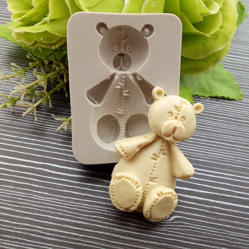 

LY1-1506 Bear cartoon silicone mold Cake decoration tools