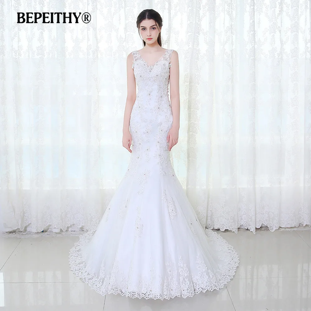 Фото BEPEITHY свадебное платье Русалка с V образным вырезом низкой спинкой 2020 кружева