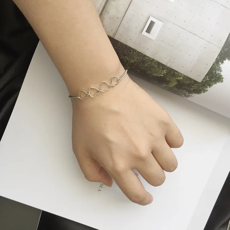 

Punk 2020 New Fashion Bracelet Personalized Simple Gold Series 4 Love Texture Ladies Bracelet Wholesale Sales Bracelet