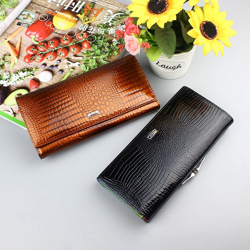 Женский кошелек из натуральной кожи длинный вместительный Дамский леди накладка