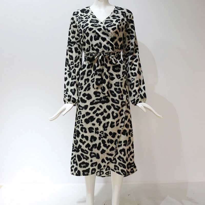 

2019 New Leopard Dress Women Chiffon Long Beach Dress Loose Long Sleeve Deep V-neck A-line Sexy Party Dress Vestidos De Fiesta