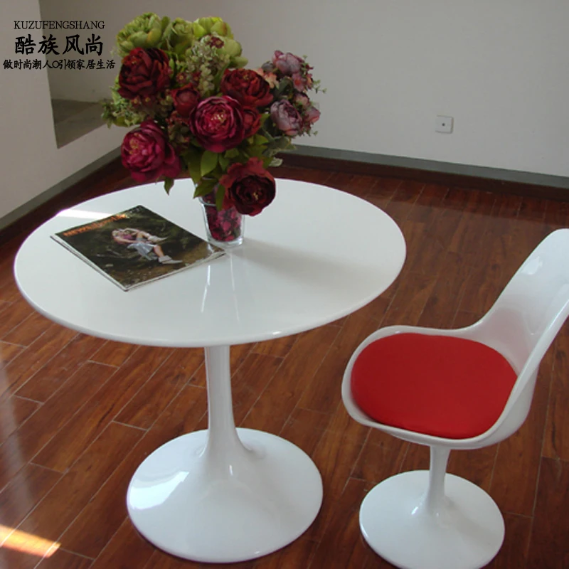 Fiberglass tulip table round conference to discuss computer desk Continental dining stylish reception | Мебель