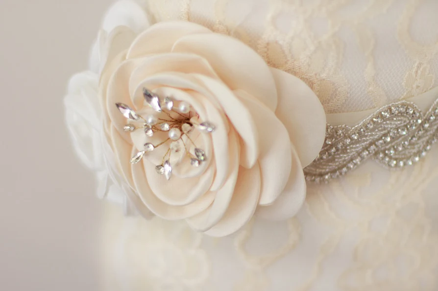 Новый продукт сверкающие Роскошные хрустальные стразы чешские камни Формальное