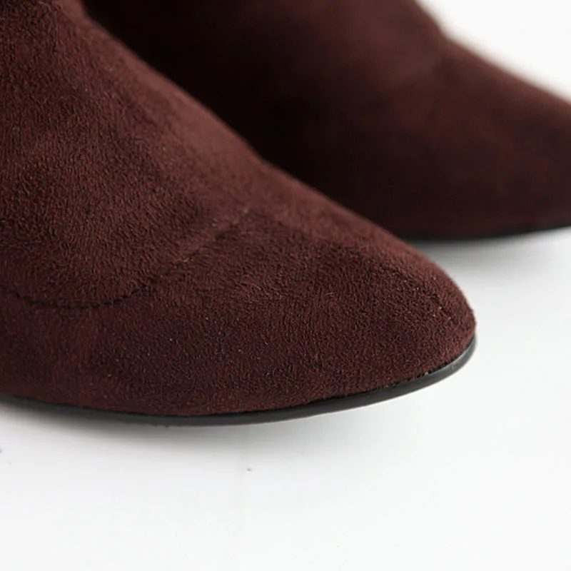 Популярные женские высокие сапоги из искусственной замши выше колена на низком