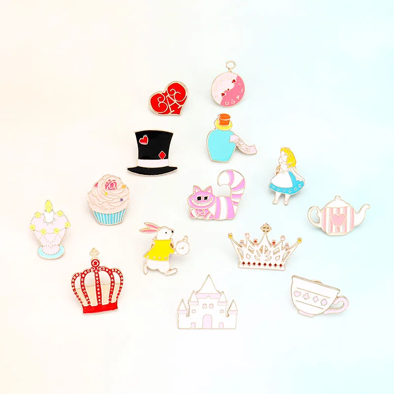 Заколки в виде замка из мультфильма Alice in Wonderland заколки чашки эмалированные