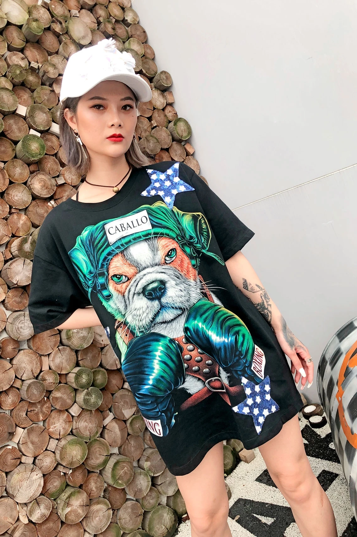 

Thailand Tide brand 2019 spring and summer new cartoon printing stars sequins cotton hooded boyfriend wind loose shirt T