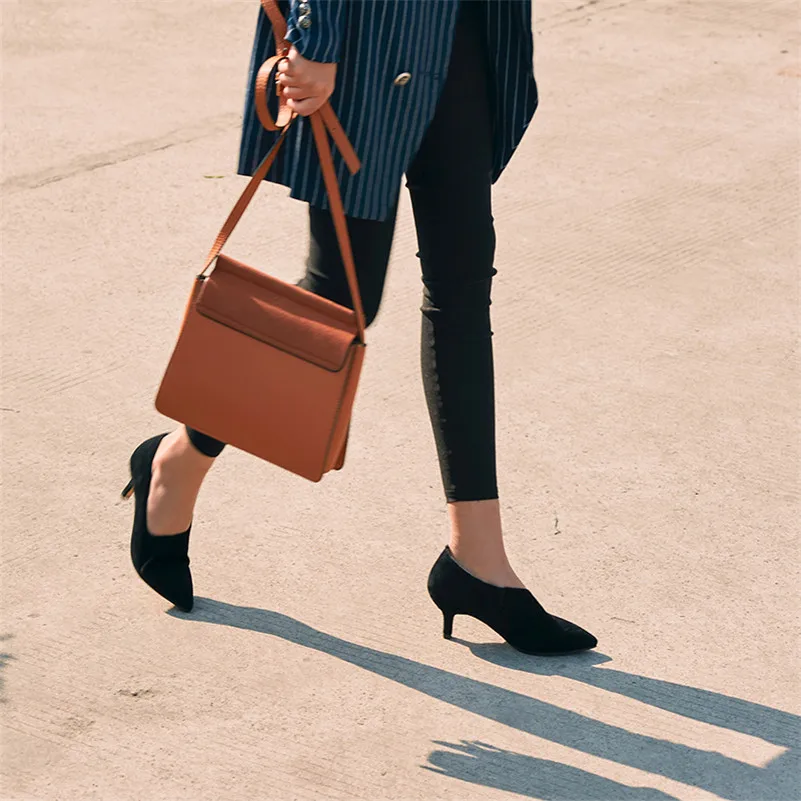 Женские туфли лодочки FEDONAS элегантные на высоком каблуке с острым носком в стиле