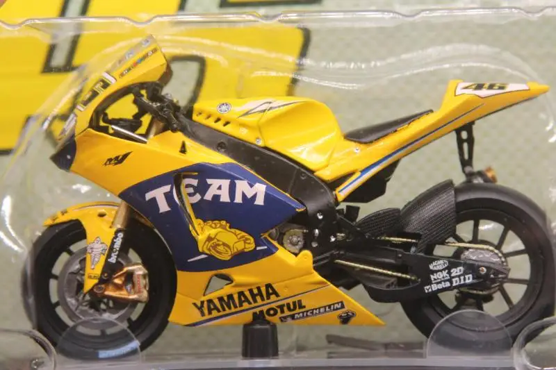Leo 1:18 Yamaha YZR-M1 2006 мотоцикл сплав модель автомобиля литье под давлением металлические игрушки подарок на день рождения для детей мальчиков