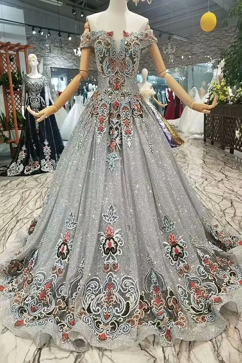 

2018 New Gray Lace Sleeveless Floor-length Court Train Evening Dress Ball Gown Off The Shoulder Vintage Party Prom Dress Real