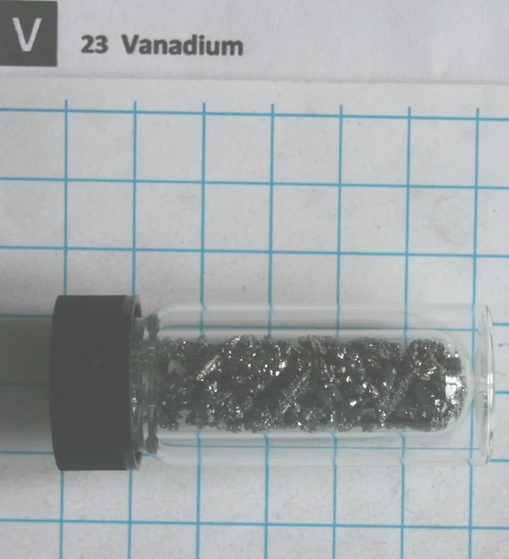 

10g 99,99% Vanadium Metal In glas ampoule under argon - Pure Element 23 sample