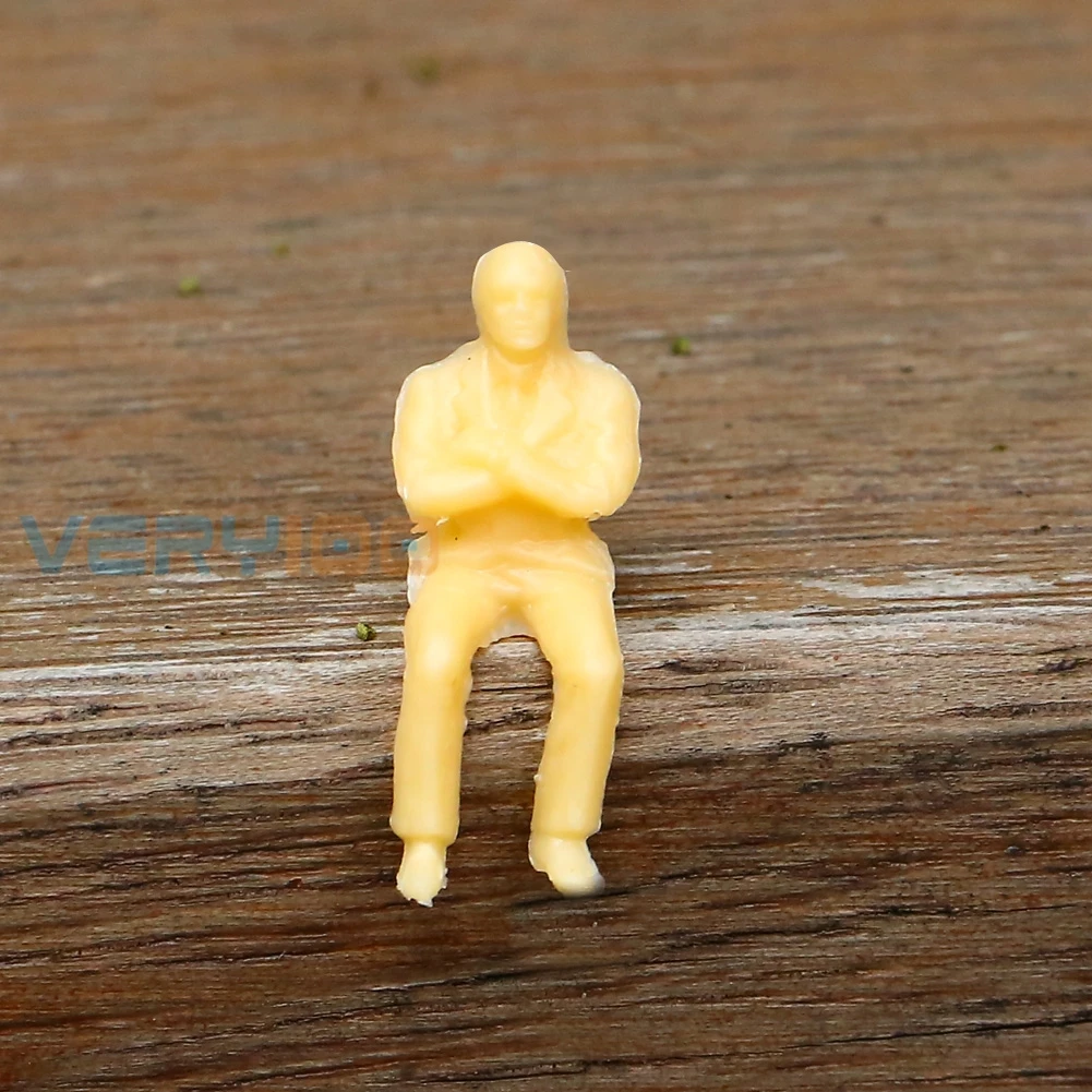 

100pcs 1:50 O Scale Beige All Seated Figures People Model Railway Scenery