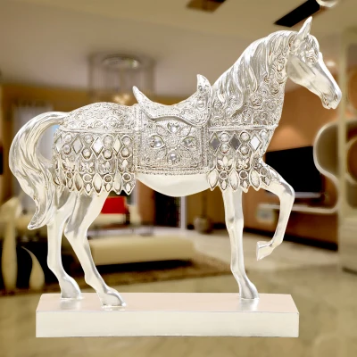 Высота Silver Статуэтка Лошадь Щепка животных Скульптура резиновая фигурка