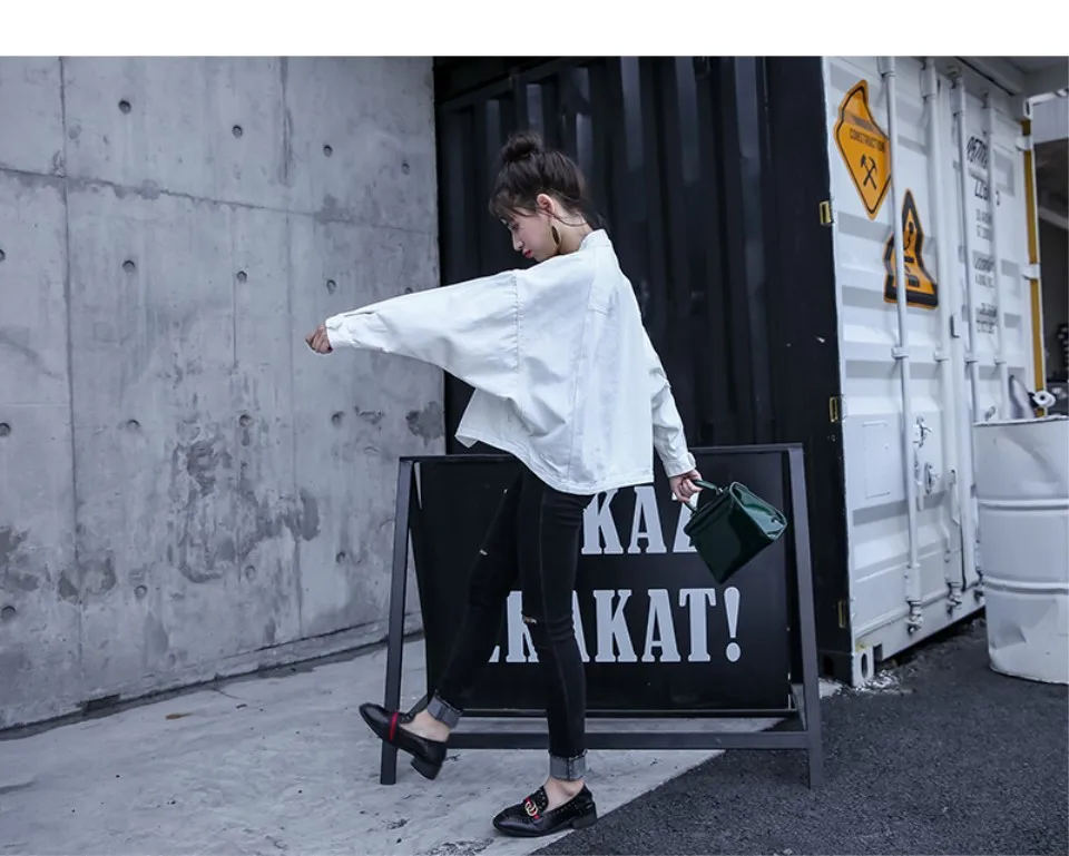 Осенняя Новинка, женская модная Универсальная джинсовая куртка, свободная повседневная однотонная джинсовая куртка, женская джинсовая куртка с рукавом «летучая мышь»