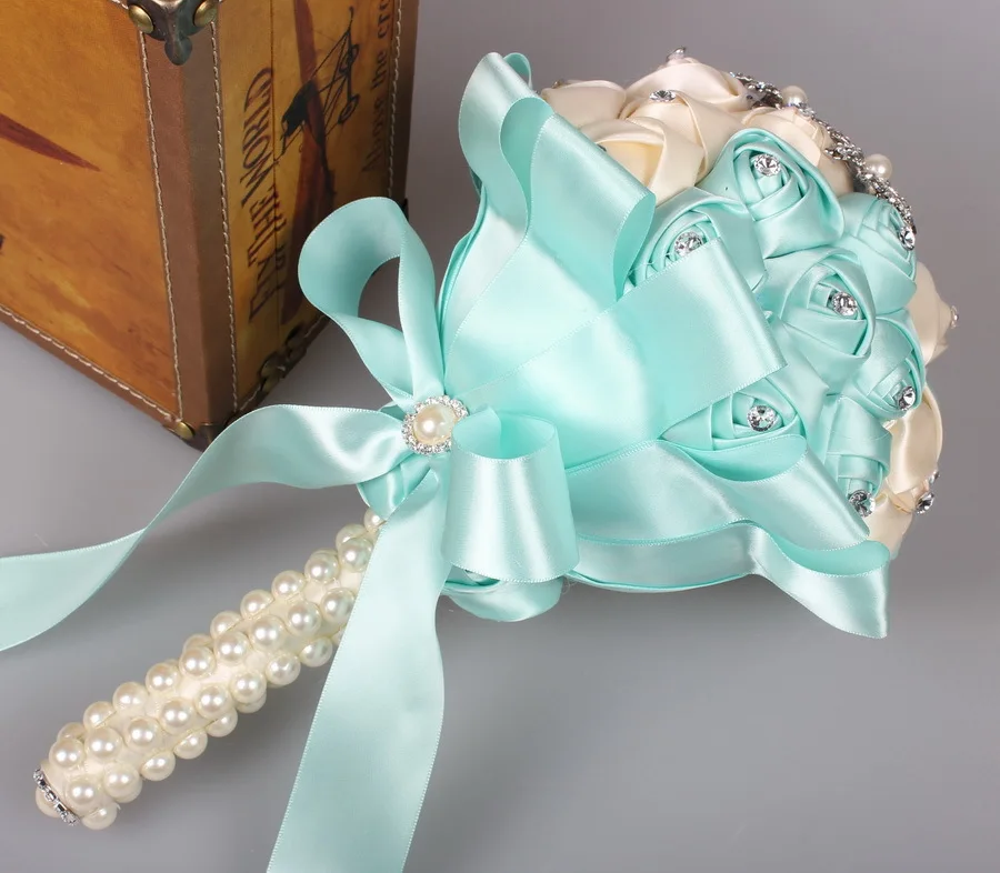 

Stunning Wedding Flowers Tiffany Blue Crystal Bridesmaid Bridal Bouquets Artificial Rose Wedding Bouquet Buque De Noiva WP020