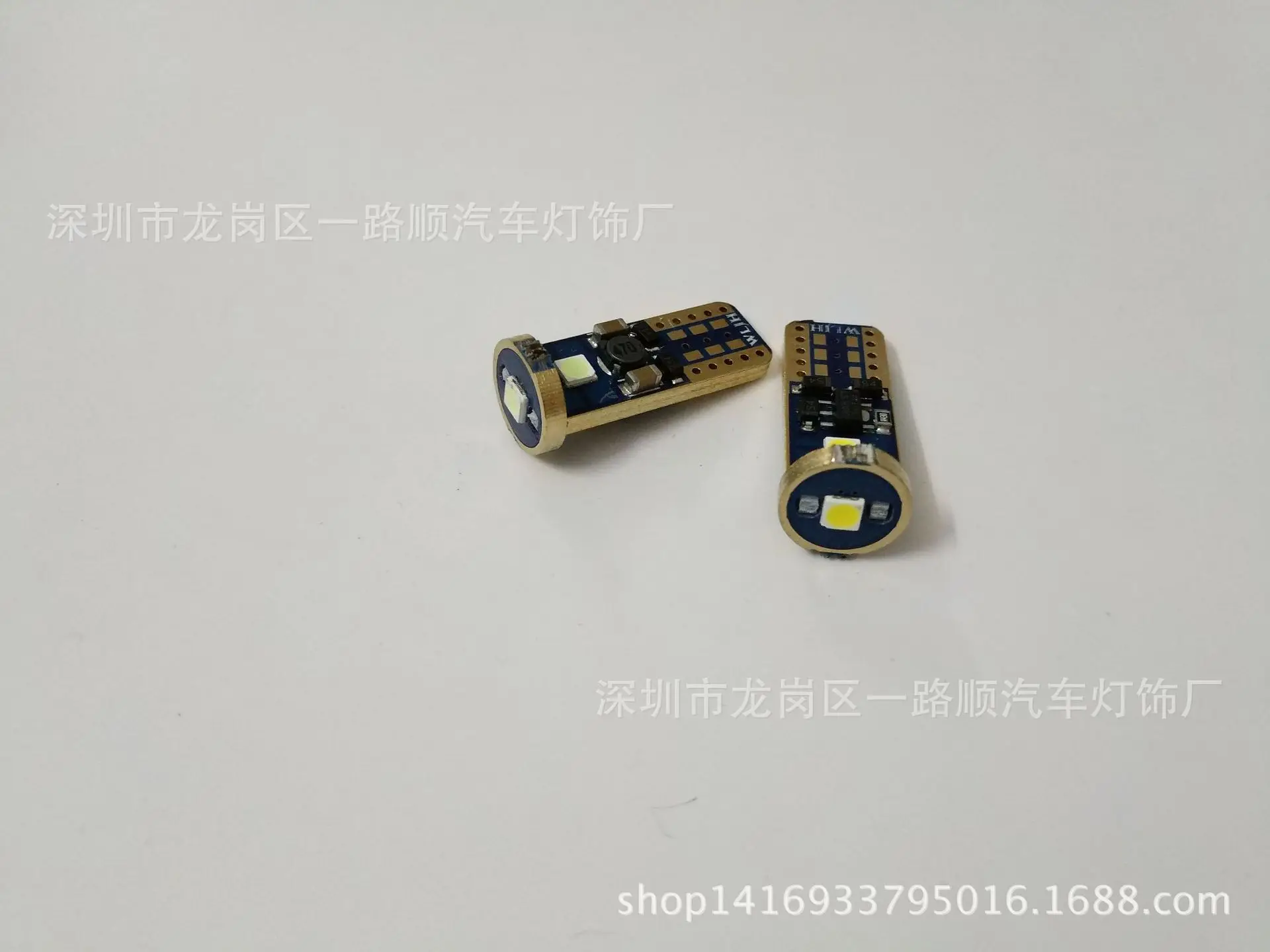 Широкий Напряжение грузовик T10-3030-High-Bright декодированный светодиодный широкополосный светильник 3SMD лампа для чтения 3 Вт постоянный ток модификация