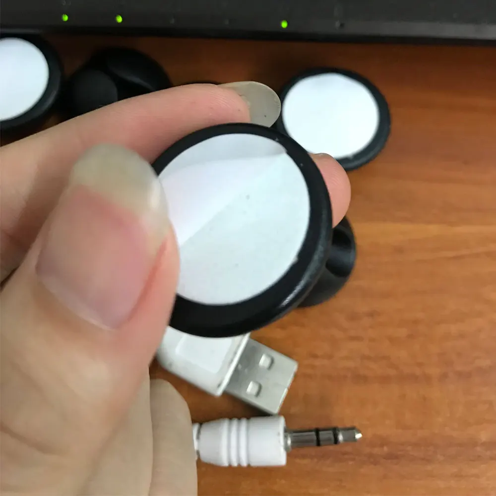 20 шт Круглые кабельные зажимы держатели черный Winder стол провод шнур питания