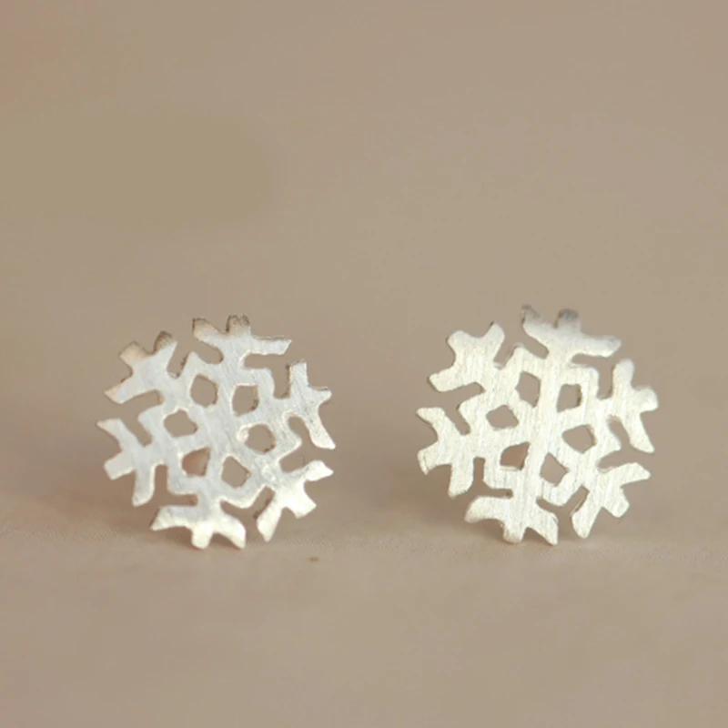 

XIYANIKE 925 Sterling Silver Classic winter Snowflakes Silver Earring For Women Earrings Sterling-silver-jewelry Brincos VES6313