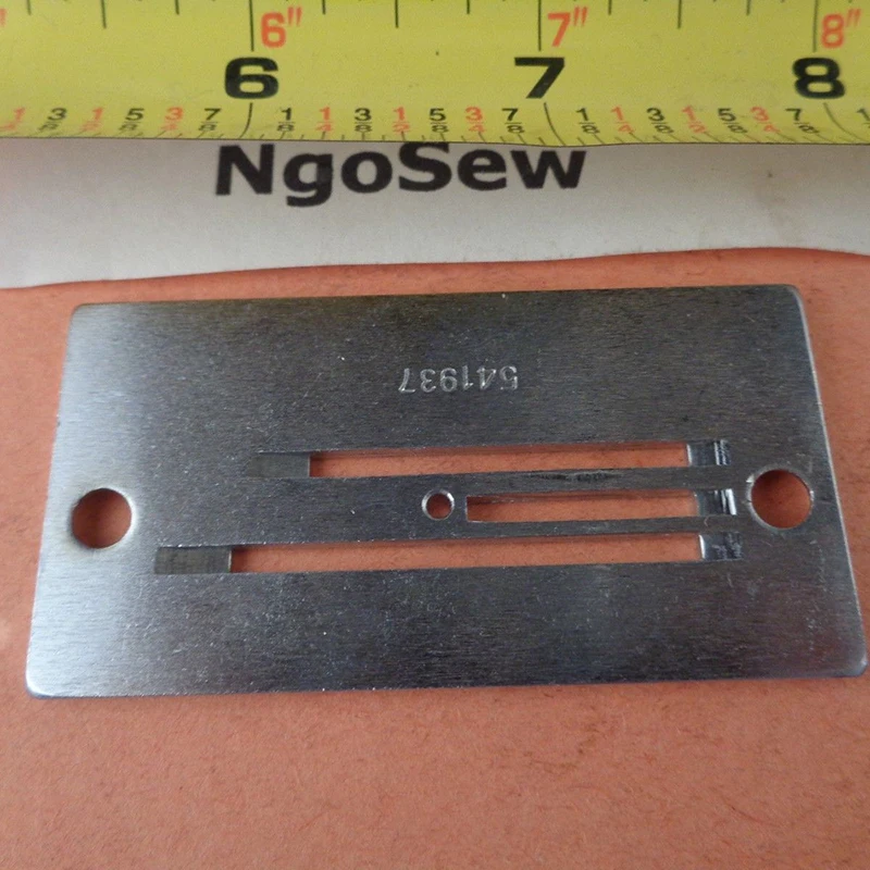 

SINGER 20U 20U-11 20U-13 20U-23 STRAIGHT STITCH SEAMING NEEDLE PLATE #541937
