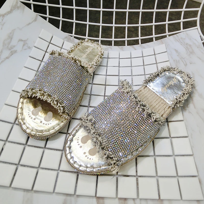 2018 Летние Осенние мягкие сандалии-гладиаторы с кристаллами и кисточками женские