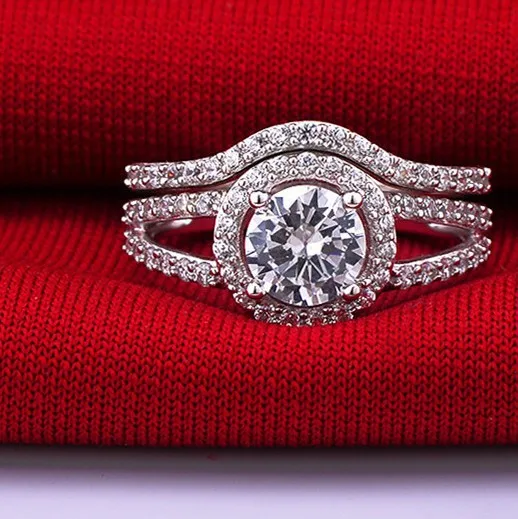 Женское кольцо с искусственным бриллиантом 1 карат из стерлингового серебра