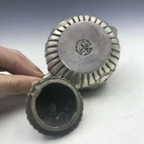 

Exquisite Chinese Old Tibetan Silver Copper Wine Pot Teapot Water Pot Hand-carved Dragon Statue