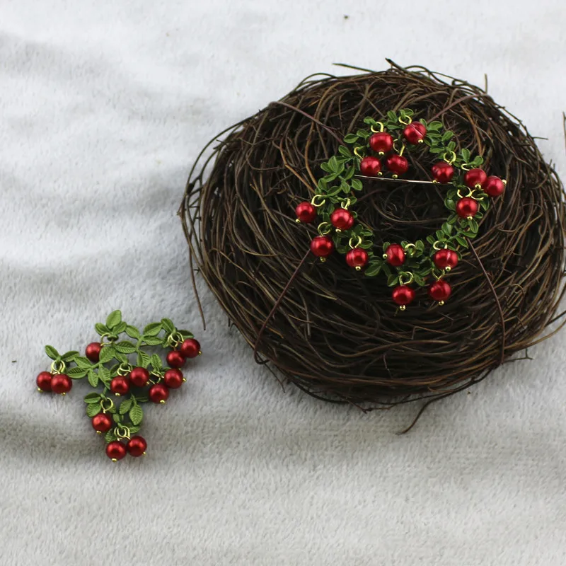 2020 new Europe and America retro style green round shape red natural pearl brooch | Украшения и аксессуары