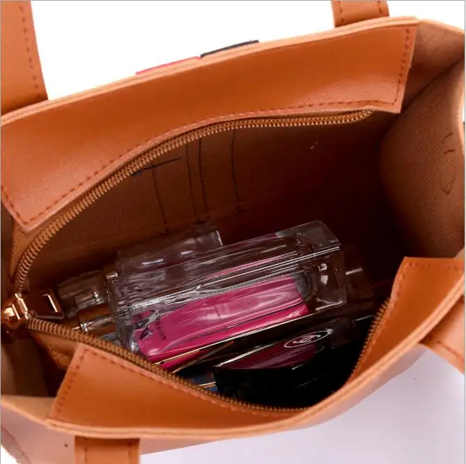 

Women's Handbags