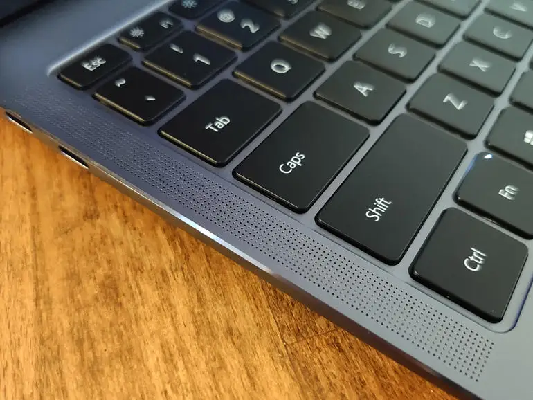 Новейший высококачественный ноутбук huawei MateBook X Pro Новый с процессором i7 8 Гб