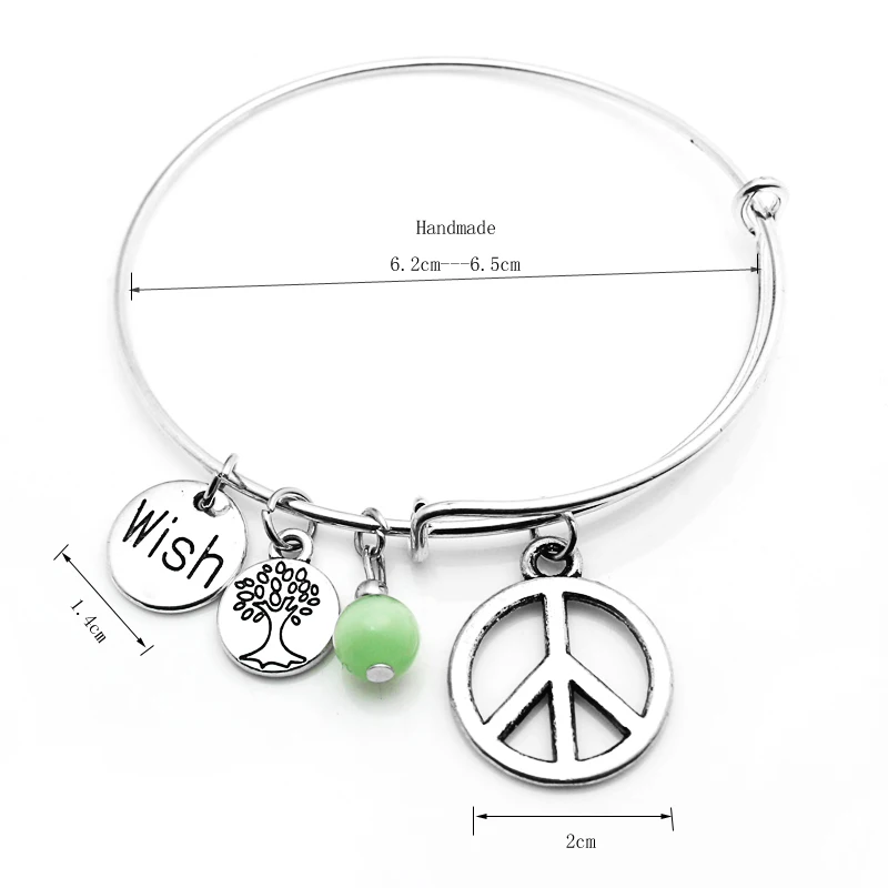 Женский браслет серебристого цвета с подвеской Я люблю тебя | Украшения и