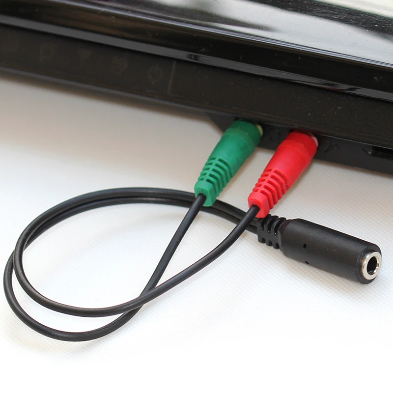

3.5mm 4pole famale to stero 3.5mm audio& mic Y splitter cable adapter for PC laptop headphone