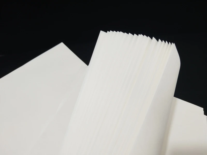 бумага xerox (003r98979). фотобумага глянцевая, мелованная. бумага для струйной и лазерной печати. бумага xerox a4 colotech+ (003r98979) 280 г/м² 250 лист. прозрачная пленка ломонд для принтера.