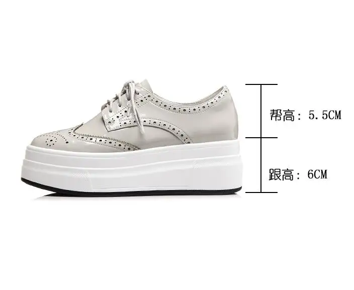 

2019 Spring Autumn Women Flat Platform Shoes Brogue Genuine Leather Lace Up Flat Shoes Female Casual Creepers Flat Shoes gray