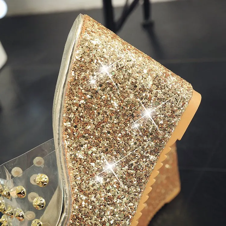 Шлепанцы женские на танкетке повседневные сандалии высоком каблуке с заклепками