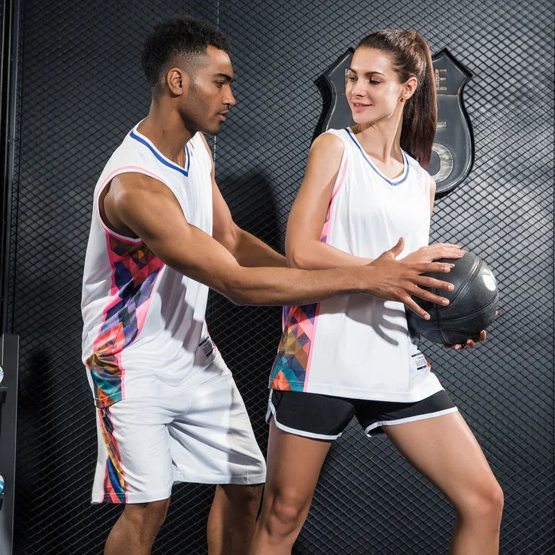 Customized 2018 New Breathable Youth and Men's Basketball Sports Training Sleeveless Shirts Shorts Uniform Set |