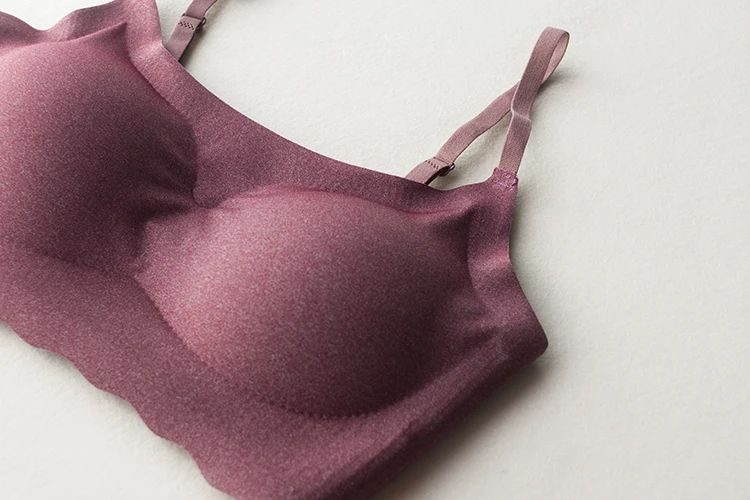 100 pcs Free Women Sexy Bandeau Strapless Seamless Ice Silk Padded Bralette Boob Tube Style Bra Sexy Bustier