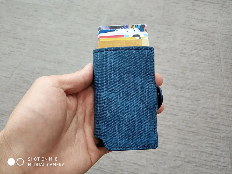 Новинка, винтажный ковбойский кожаный держатель для карт, RFID, ретро алюминиевый антимагнитный кошелек, чехол для карт, мини кошелек для мужчин и женщин