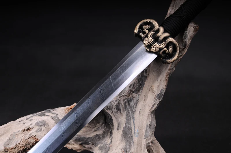 Sword of Chinese Han Dynasty Damascus Folded Steel Reverse Folded Water Quenched Fully Hand-made Fine Polished
