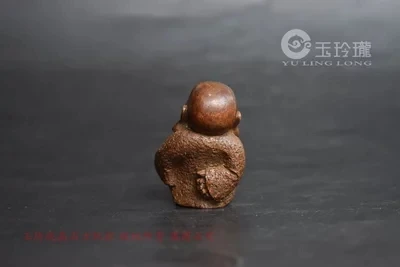 Карман (чайный питомец. Скульптура с улыбающимся Буддой Maitreya античная бронза