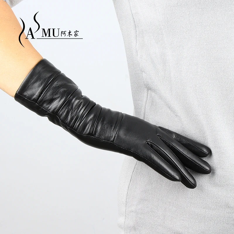 Женские перчатки из овечьей кожи зимние теплые простые бархатные средней длины