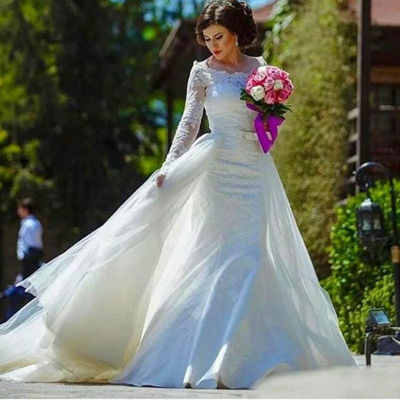 Женское свадебное платье с юбкой годе роскошное кружевное со съемным шлейфом и