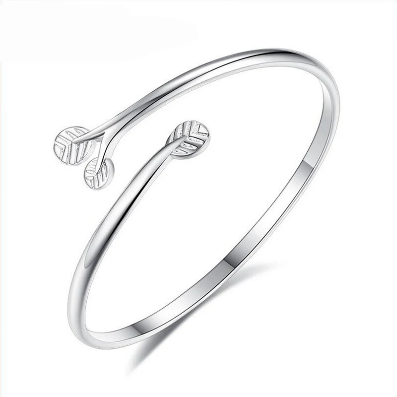 

Open Bangles Women Fashion Jewelry Bangles Original Design Classic Four-leaf Clover Rhinestone Wedding Bracelets Christmas Gifts
