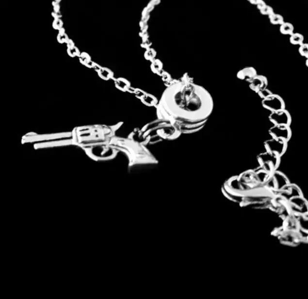 Винтажное ожерелье с серебряными листьями птицами пистолетом пулей чокером