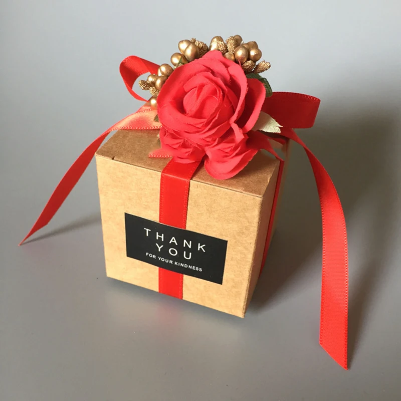 Пластиковые/крафт бумажные коробки для вечерние подарочные свадебные сувениры