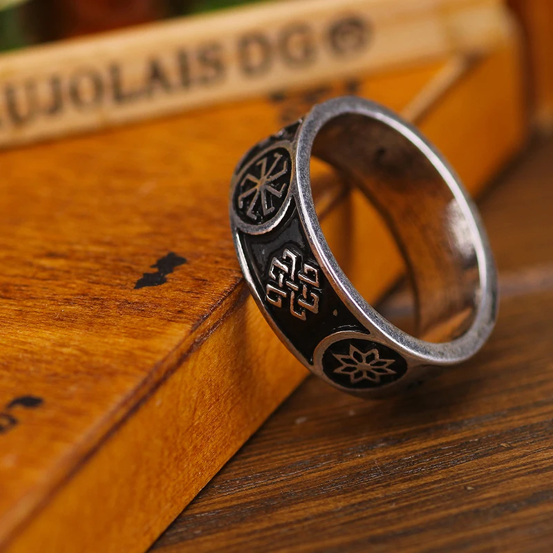 Славянское кольцо с семью словами колооврат звезда России талисман для мужчин